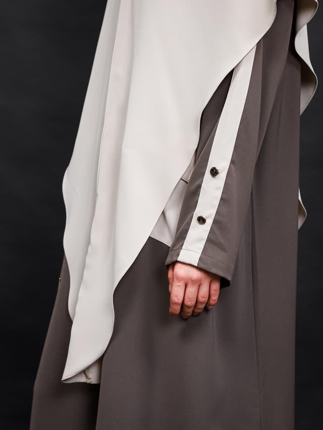 Embrace Abaya - Dark Grey Almond