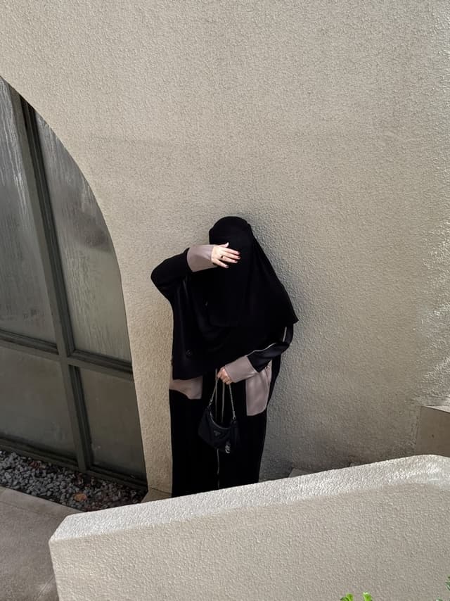 Set Straight Abaya & Khimar - Black Morel