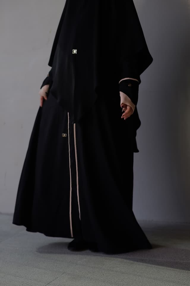 Fearless Abaya - Cream (Dubai)
