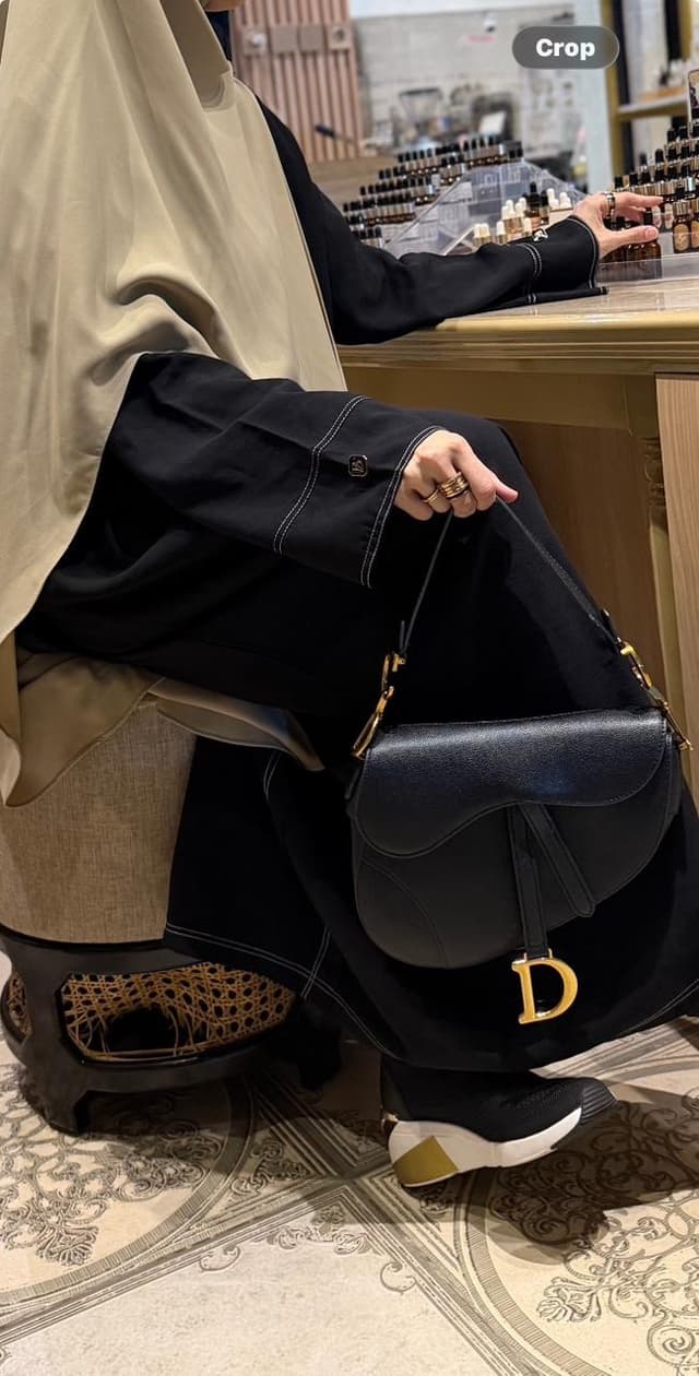 Mindful Abaya - Black