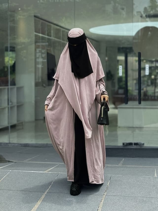 Divine Abaya - Rosy Nude inner Black